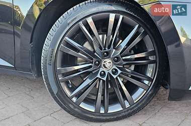 Ліфтбек Skoda Superb 2019 в 