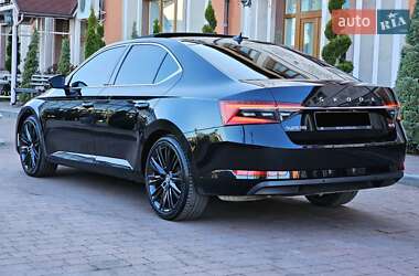 Ліфтбек Skoda Superb 2019 в 