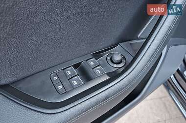 Ліфтбек Skoda Superb 2019 в 