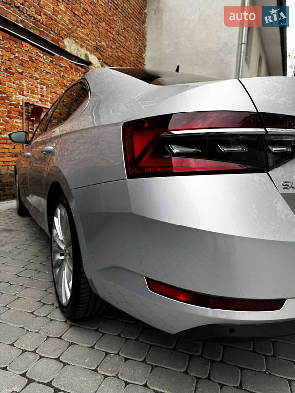 Лифтбек Skoda Superb 2020 в Ивано-Франковске