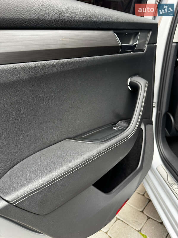 Лифтбек Skoda Superb 2020 в Ивано-Франковске