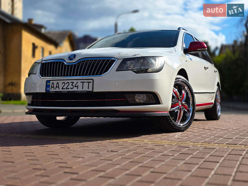 Универсал Skoda Superb 2013 в Киеве