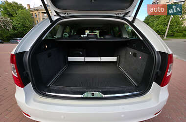 Универсал Skoda Superb 2013 в 