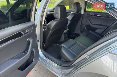 Лифтбек Skoda Superb 2019 в 