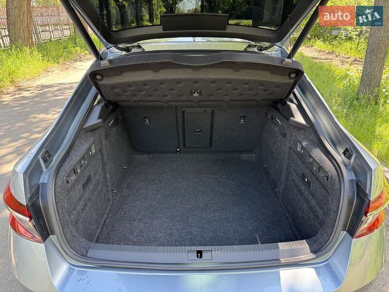 Лифтбек Skoda Superb 2019 в Кривом Роге