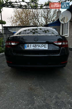 Ліфтбек Skoda Superb 2016 в 