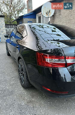 Ліфтбек Skoda Superb 2016 в 
