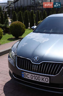 Лифтбек Skoda Superb 2016 в 