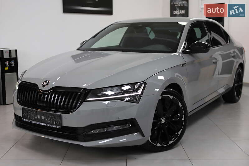 Ліфтбек Skoda Superb 2021 в 