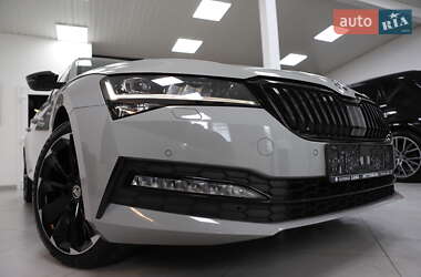 Ліфтбек Skoda Superb 2021 в 