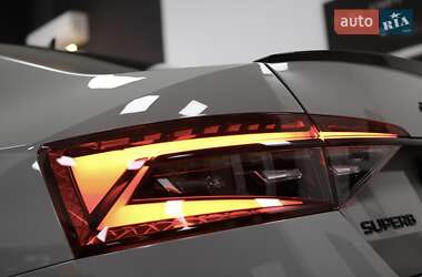 Ліфтбек Skoda Superb 2021 в 