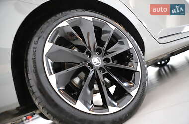 Ліфтбек Skoda Superb 2021 в 