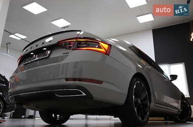 Ліфтбек Skoda Superb 2021 в 