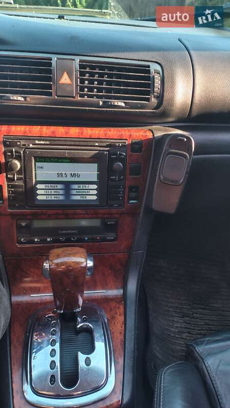 Лифтбек Skoda Superb 2004 в Сарнах