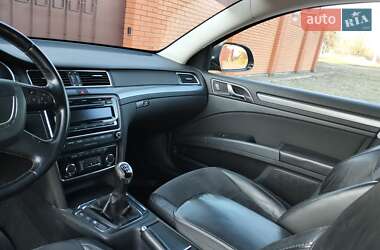 Універсал Skoda Superb 2011 в 