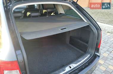 Універсал Skoda Superb 2011 в 