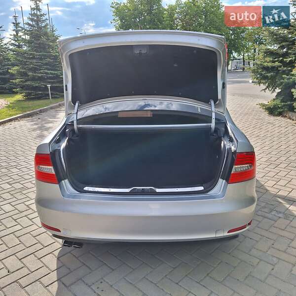 Лифтбек Skoda Superb 2013 в Харькове