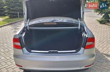 Ліфтбек Skoda Superb 2013 в 