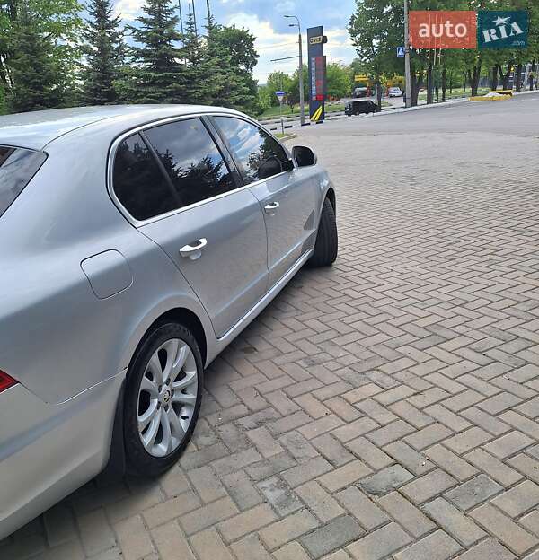 Лифтбек Skoda Superb 2013 в Харькове