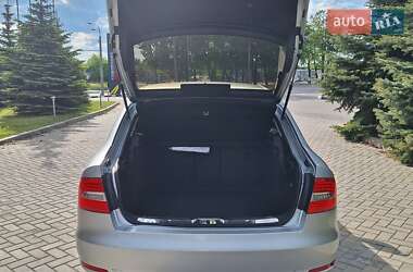 Ліфтбек Skoda Superb 2013 в 