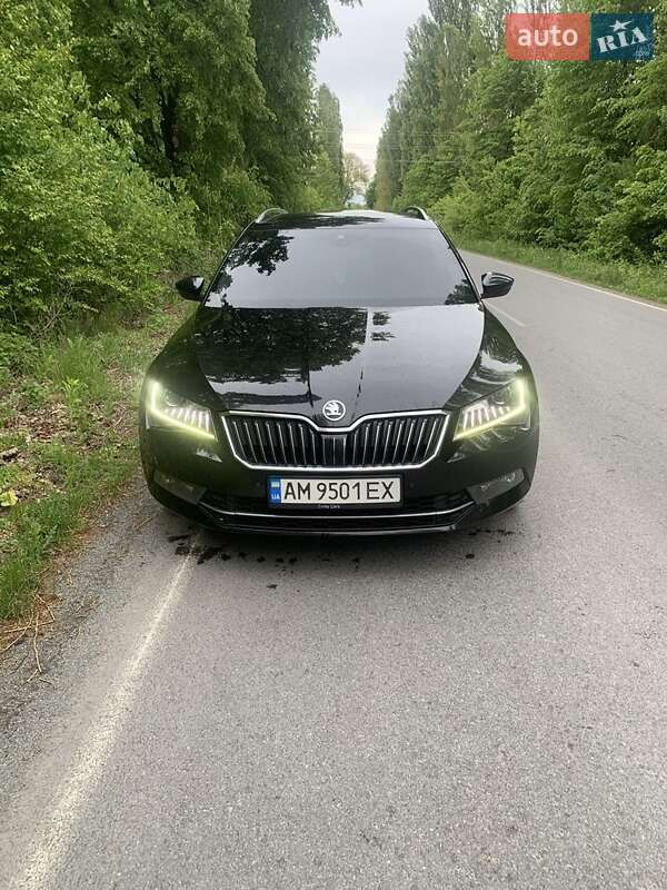 Універсал Skoda Superb 2017 в Житомирі