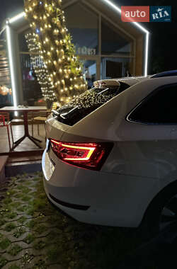 Универсал Skoda Superb 2019 в 