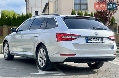 Універсал Skoda Superb 2017 в 
