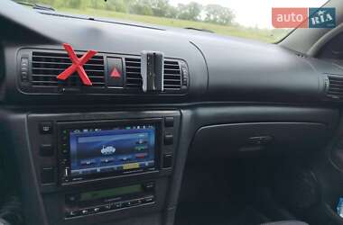 Лифтбек Skoda Superb 2004 в 