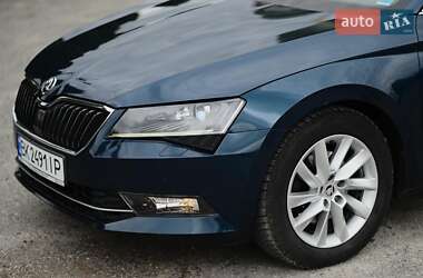 Універсал Skoda Superb 2017 в 