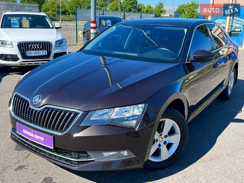 Лифтбек Skoda Superb 2018 в 