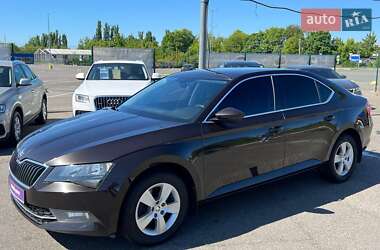 Лифтбек Skoda Superb 2018 в 