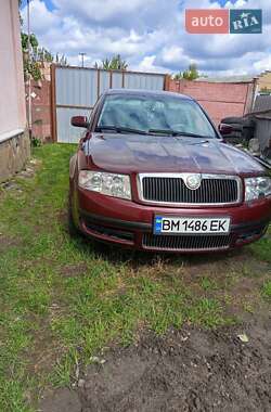Лифтбек Skoda Superb 2002 в 