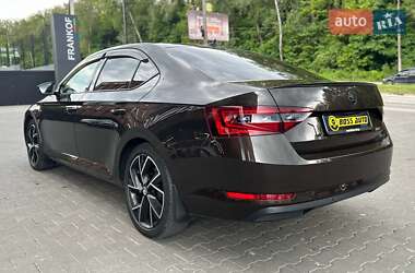 Лифтбек Skoda Superb 2016 в 
