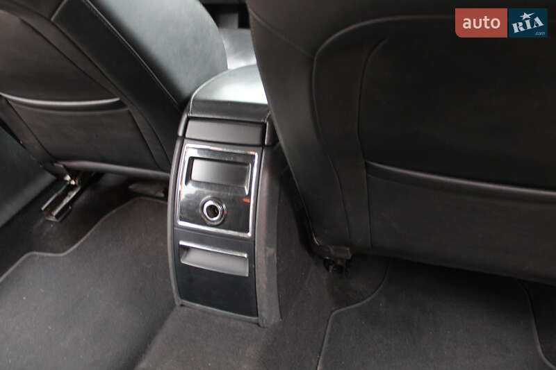 Универсал Skoda Superb 2012 в Жовкве