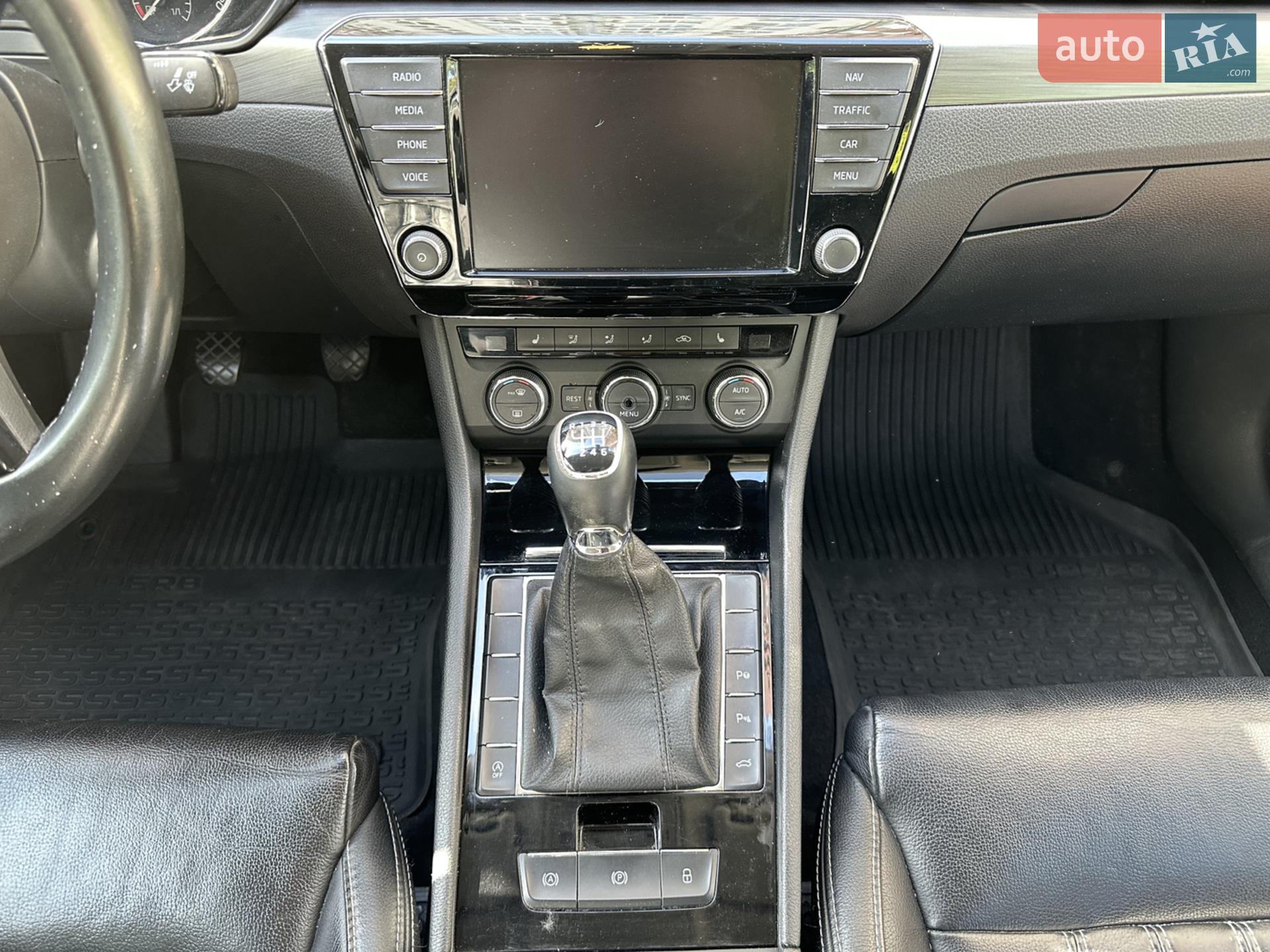 2015 Skoda Superb - мініатюра 9