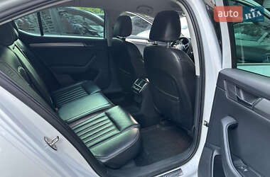 Лифтбек Skoda Superb 2015 в 