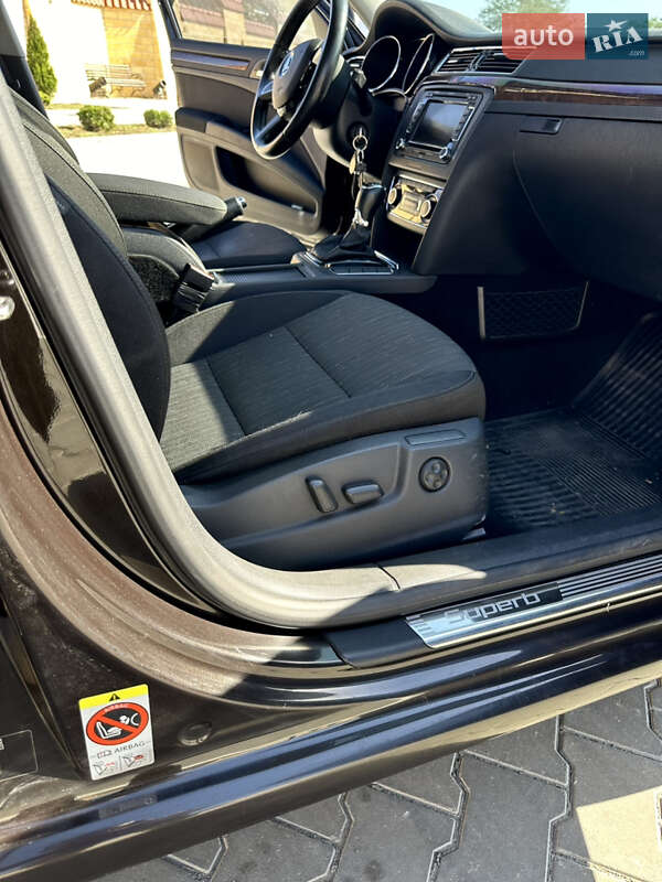 Лифтбек Skoda Superb 2014 в Измаиле