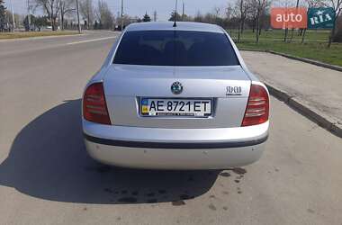 Лифтбек Skoda Superb 2006 в Днепре