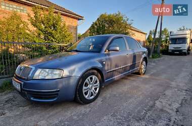 Лифтбек Skoda Superb 2004 в Львове