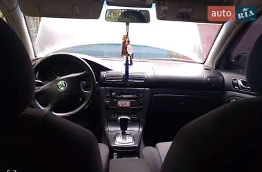 Лифтбек Skoda Superb 2004 в 