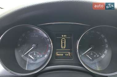 Універсал Skoda Superb 2012 в 