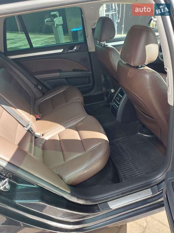 Універсал Skoda Superb 2012 в Львові