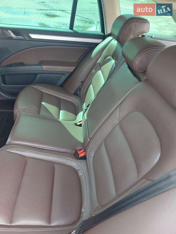 Універсал Skoda Superb 2012 в Львові