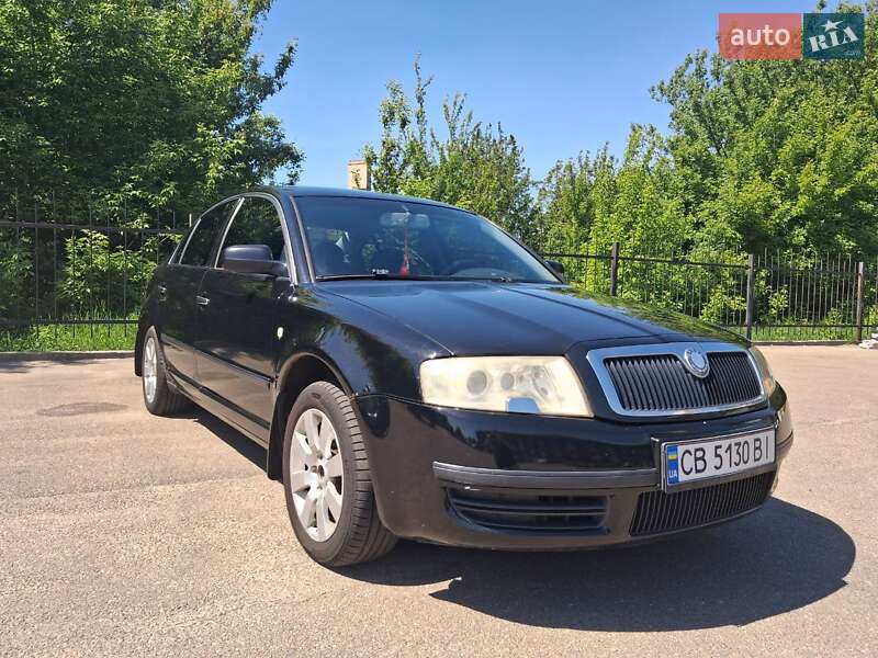 Лифтбек Skoda Superb 2004 в Чернигове