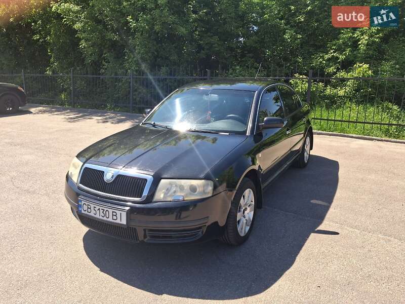 Лифтбек Skoda Superb 2004 в Чернигове