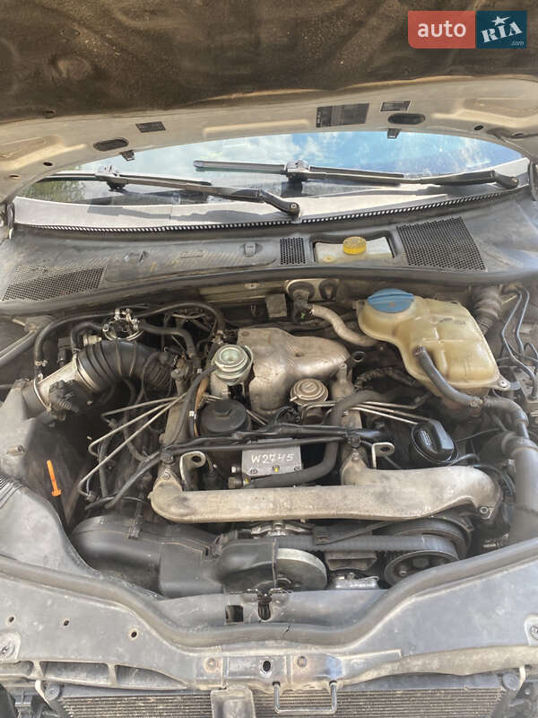 Лифтбек Skoda Superb 2002 в Чорткове