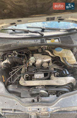 Лифтбек Skoda Superb 2002 в 