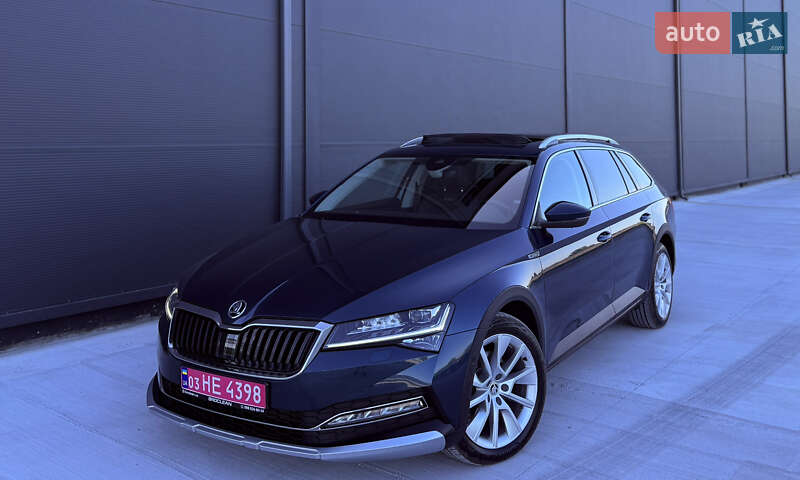 Универсал Skoda Superb 2022 в 
