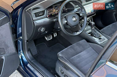 Универсал Skoda Superb 2022 в 