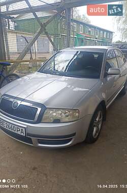 Лифтбек Skoda Superb 2003 в Южноукраинске
